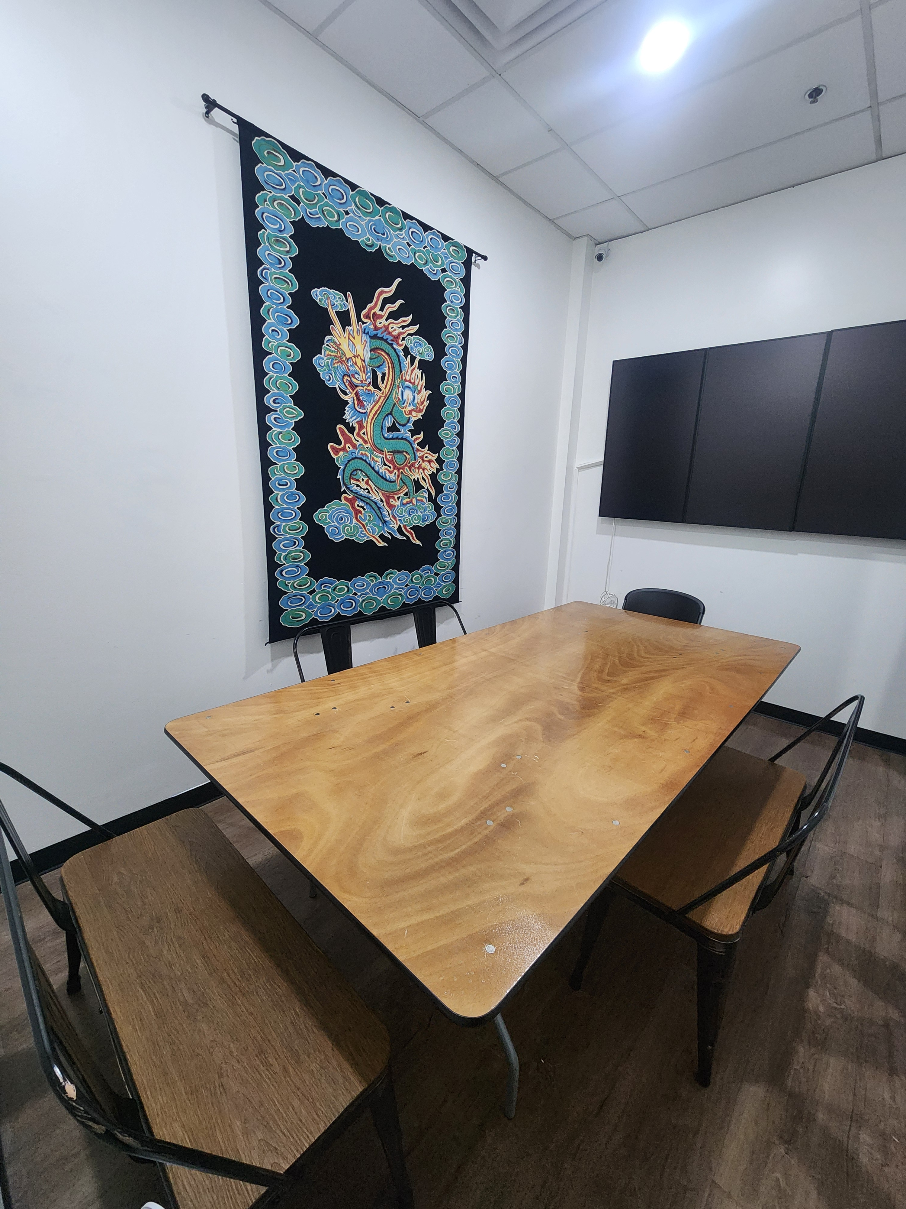 Room for Rent Asian Dragon